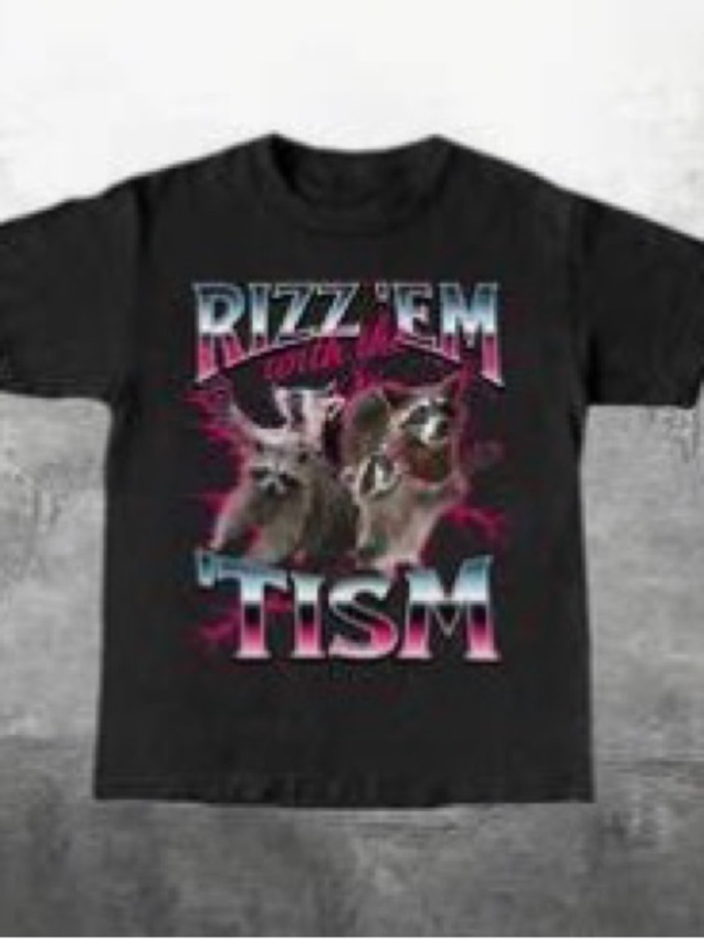 Black Short Sleeve Graphic Tee with 'Rizz 'Em' Raccoon Design